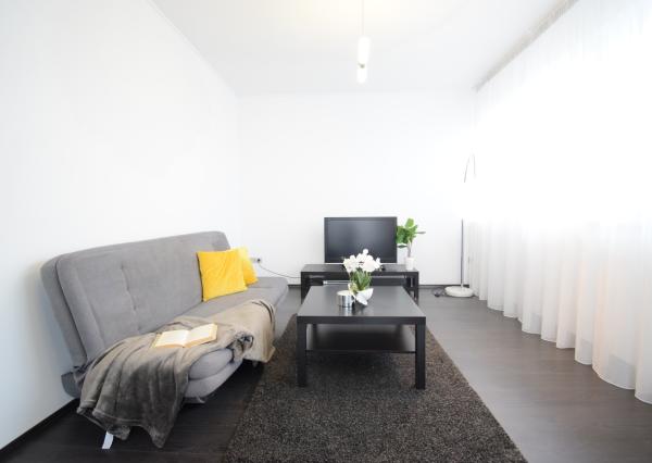 BYT V UZAVRETOM AREÁLI S KRÁSNOU VEĽKOU TERASOU A PARKOVACÍM MIESTOM (151,38m2)