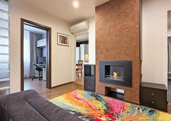 VEĽMI PEKNÝ, KVALITNE ZREKONŠTRUOVANÝ 4-IZBOVÝ BYT V PETRŽALKE VO VÝBORNEJ LOKALITE PLNEJ ZELENE