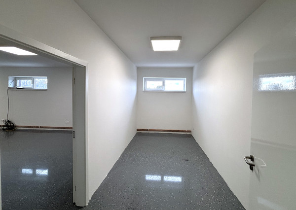 NA PRENÁJOM PRIESTOR - KANCELÁRIA/SKLAD 2 miestnosti (58m2)