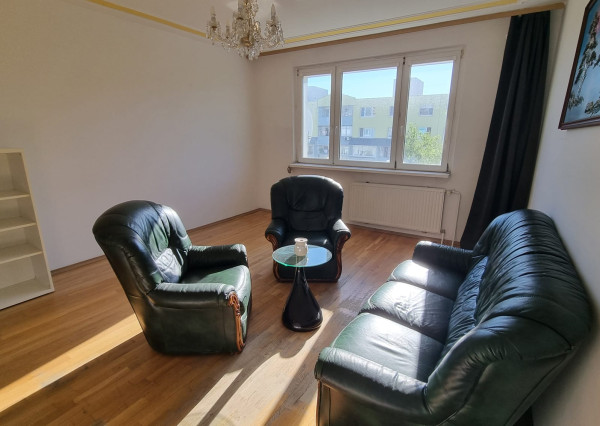 SLNEČNÝ 3-IZBOVÝ BYT (68 m²) V PÔVODNOM STAVE - DLHÉ DIELY
