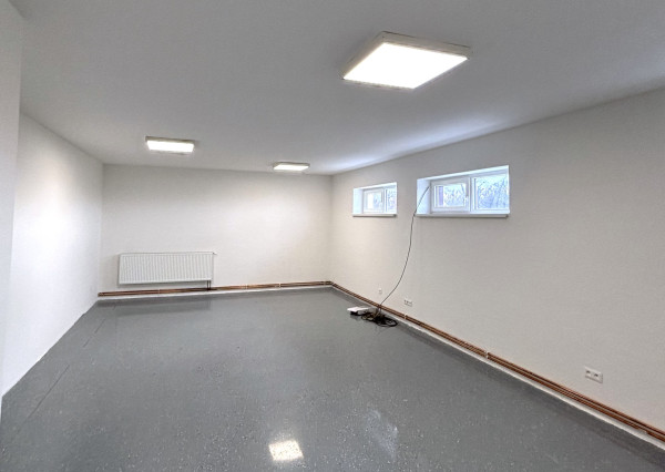 NA PRENÁJOM PRIESTOR - KANCELÁRIA/SKLAD 2 miestnosti (58m2)