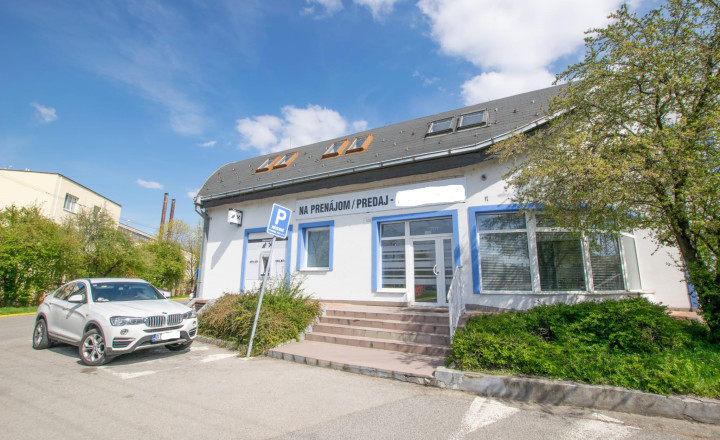 TROJPODLAŽNÁ POLYFUNKČNÁ BUDOVA V RUŽINOVE (414M2) - FREKVENTOVANÁ GALVANIHO ULICA