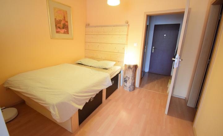 ACCENT REAL / PEKNÝ, KOMPLETNE ZARIADENÝ 1-IZBOVÝ BYT 45M2 S PARKOVACÍM MIESTOM - fotografia 10