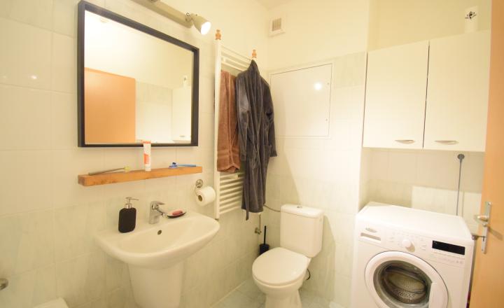 ACCENT REAL / PEKNÝ, KOMPLETNE ZARIADENÝ 1-IZBOVÝ BYT 45M2 S PARKOVACÍM MIESTOM - fotografia 11