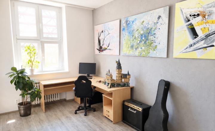 4-IZBOVÝ STAROMESTSKÝ BYT (105M2) V STAROM MESTE S VYSOKÝMI STROPMI A S  ÚCHVATNÝM VÝHĽADOM - fotografia 3