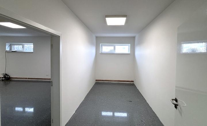NA PRENÁJOM PRIESTOR - KANCELÁRIA/SKLAD 2 miestnosti (58m2) - fotografia 3