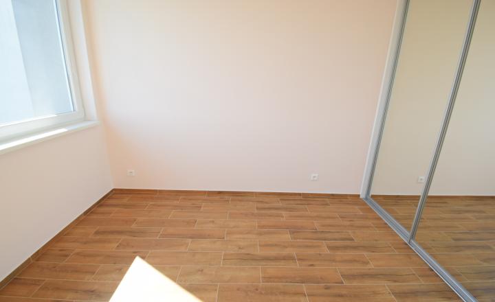 ACCENT REAL / PREDAJ 2 IZBOVÉHO BYTU PO KOMPLETNEJ REKONŠTRUKCIÍ S PARKOVACÍM MIESTOM - fotografia 13