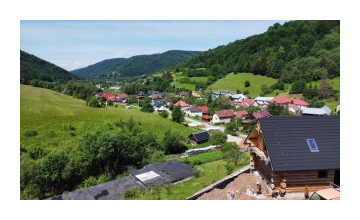 REKREAČNÉ CHATY (116M2) V ŠTANDARDE S KUCHYŇOU -  V NÁDHERNEJ LOKALITE LYŽIARSKEHO STREDISKA MÝTO POD ĎUMBIEROM