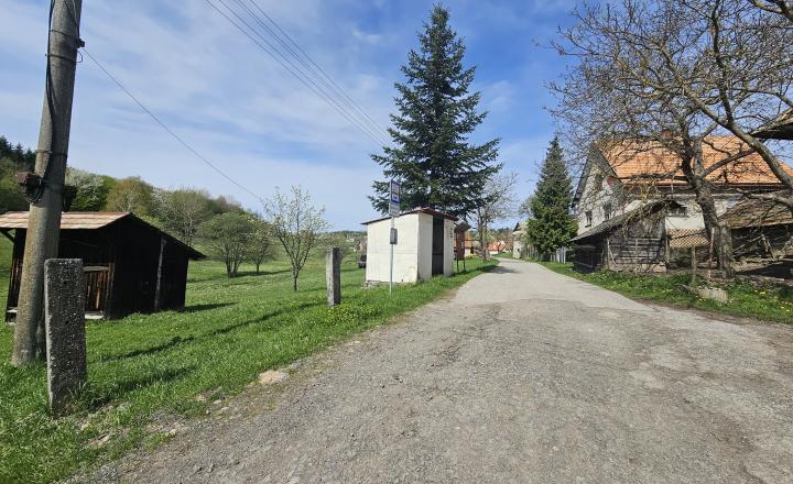 KOSTIVRCH - NÁDHERNÉ STAVEBNÉ POZEMKY NA DOMY A CHATY(2 x 758m2) V MALEBNOM PROSTREDÍ - fotografia 3