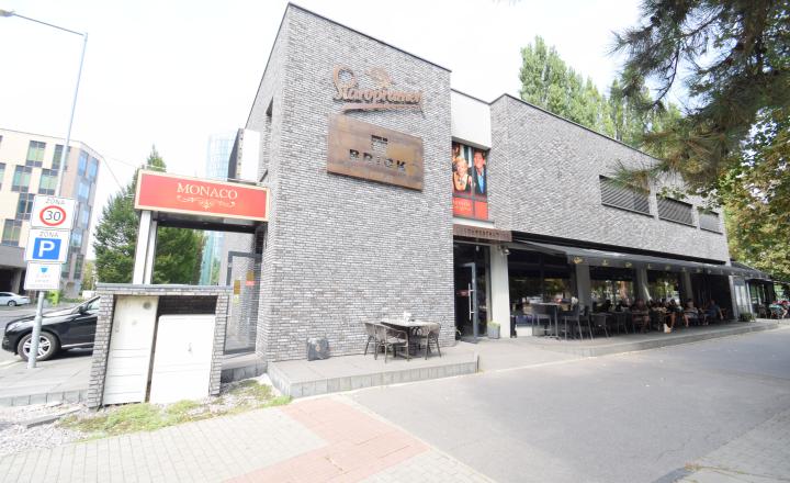 KOMERČNÉ  PRIESTORY S PARKOVANÍM (280M2) NA FREKVENTOVANEJ  TRNAVSKEJ CESTE - PRI ZIMNOM ŠTADIÓNE