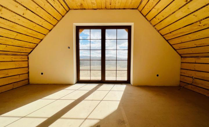 DVOJPODLAŽNÁ CHATA(108M2) V ŠTÝLOVOM ŠTANDARDE  - MALEBNÁ LOKALITA HORNÉ HÁMRE - KOSTIVRCH - fotografia 2