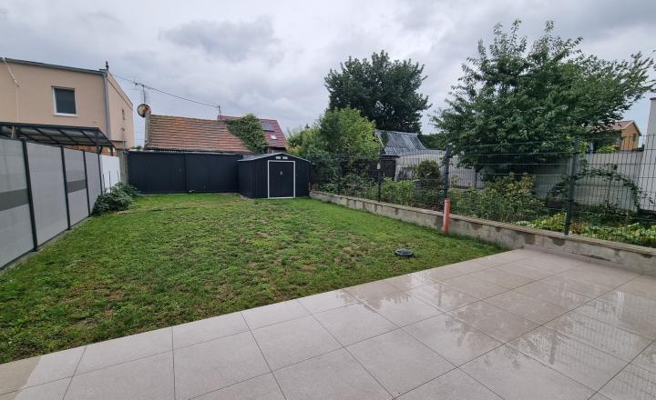 ACCENT REAL /PRENÁJOM 3 IZBOVÉHO BYTU V RODINNOM DOME SO ZÁHRADOU A DVOMA PARKOVACÍMI MIESTAMI - fotografia 11