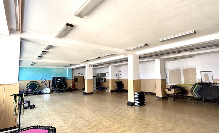 NA PRENÁJOM MULTIFUNKČNÝ PRIESTOR  195 m². - fotografia 1