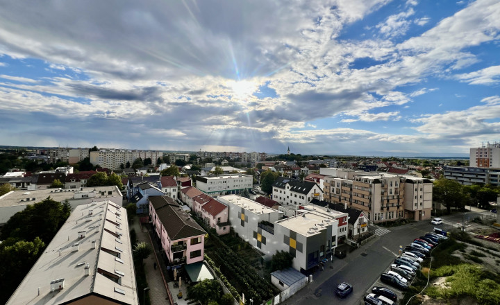 KOMFORTNÝ, KVALITNE ZREKONŠTRUOVANÝ 3-IZBOVÝ BYT S BALKÓNOM (74M2) V CENTRE SENCA - fotografia 6