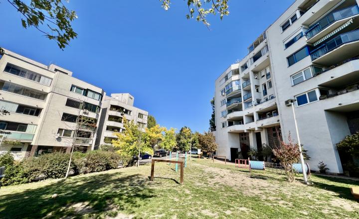PRIESTRANNÝ 1-IZBOVÝ BYT SO SAMOSTATNOU KUCHYŇOU (37M2) V PRÉMIOVEJ LOKALITE PRI HORSKOM PARKU - STARÉ MESTO - fotografia 10