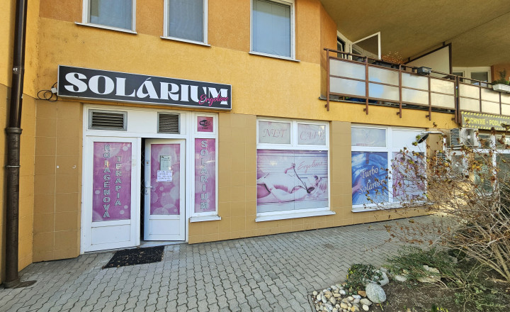 MULTIFUNKČNÉ NEBYTOVÉ PRIESTORY S VÝKLADMI (154m2) NA FREKVENTOVANOM MIESTE - HANY MELIČKOVEJ