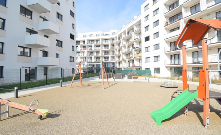PRENÁJOM PEKNEJ 2 IZBOVEJ NOVOSTAVBY S VEĽKOU TERASOU A GARÁŽOVÝM STÁTÍM - fotografia 31