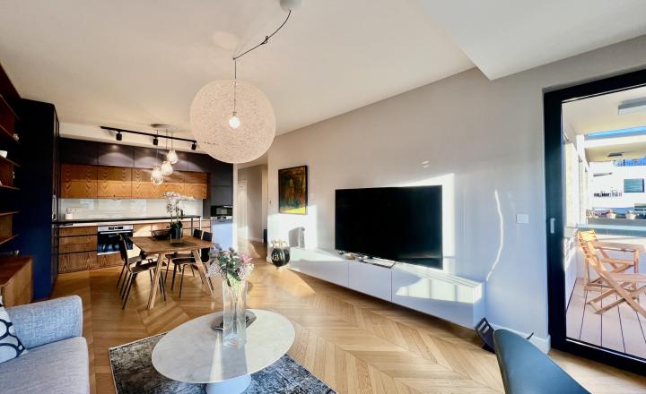 ACCENT REAL - LUKRATÍVNY 4-IZBOVÝ BYT (113M2) S TERASOU, STROPNÝM CHLADENÍM  A S GARÁŽOU V STAROM MESTE - REZIDENCIA BLUMENTÁL - fotografia 1