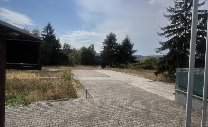 STAVEBNÝ POZEMOK  2597M2 - ZMIEŠANÁ ZÓNA - LAMAČSKÁ CESTA - fotografia 11