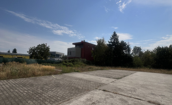 STAVEBNÝ POZEMOK  2597M2 - ZMIEŠANÁ ZÓNA - LAMAČSKÁ CESTA - fotografia 10