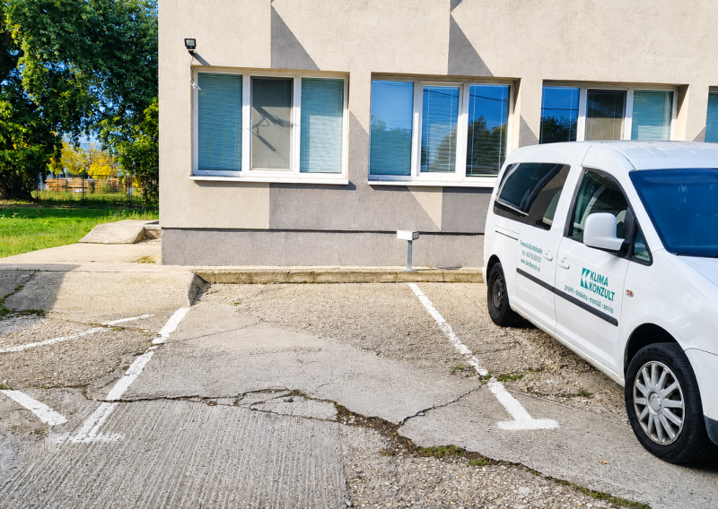 PRENÁJOM PARKOVACÍCH MIEST NA TRNAVSKEJ CESTE